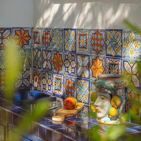 Posea Collection - La Willa Positano