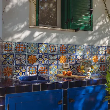 Posea Collection - La Willa Positano