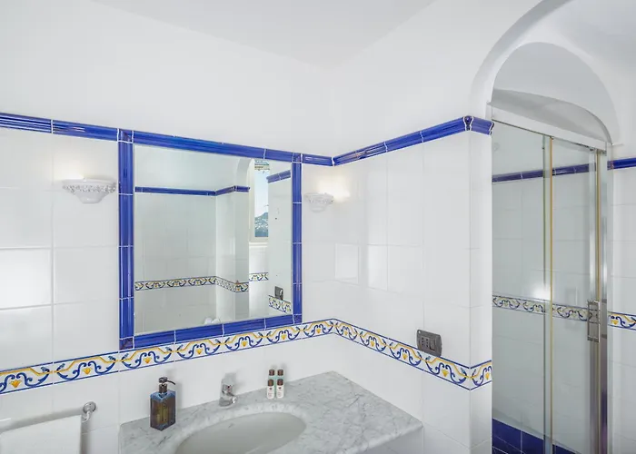 Villa Posea Collection - La *