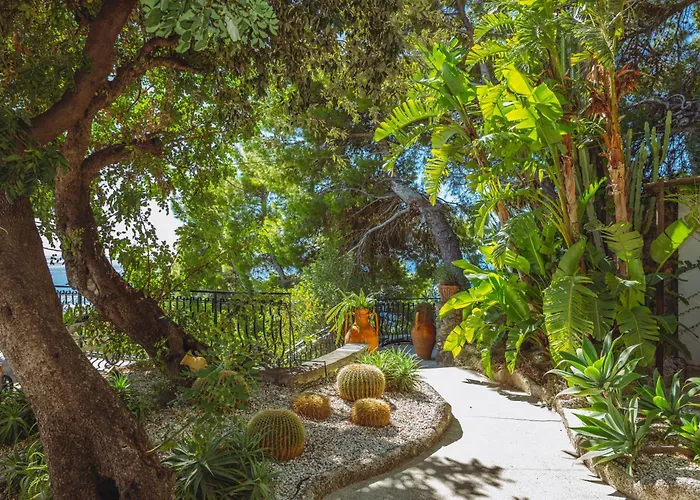 Villa Posea Collection - La *