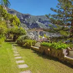 Villa Posea Collection - La *